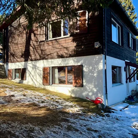 Auf 1600 Meter Hoehe - Naehe Lenzerheide Apartment *